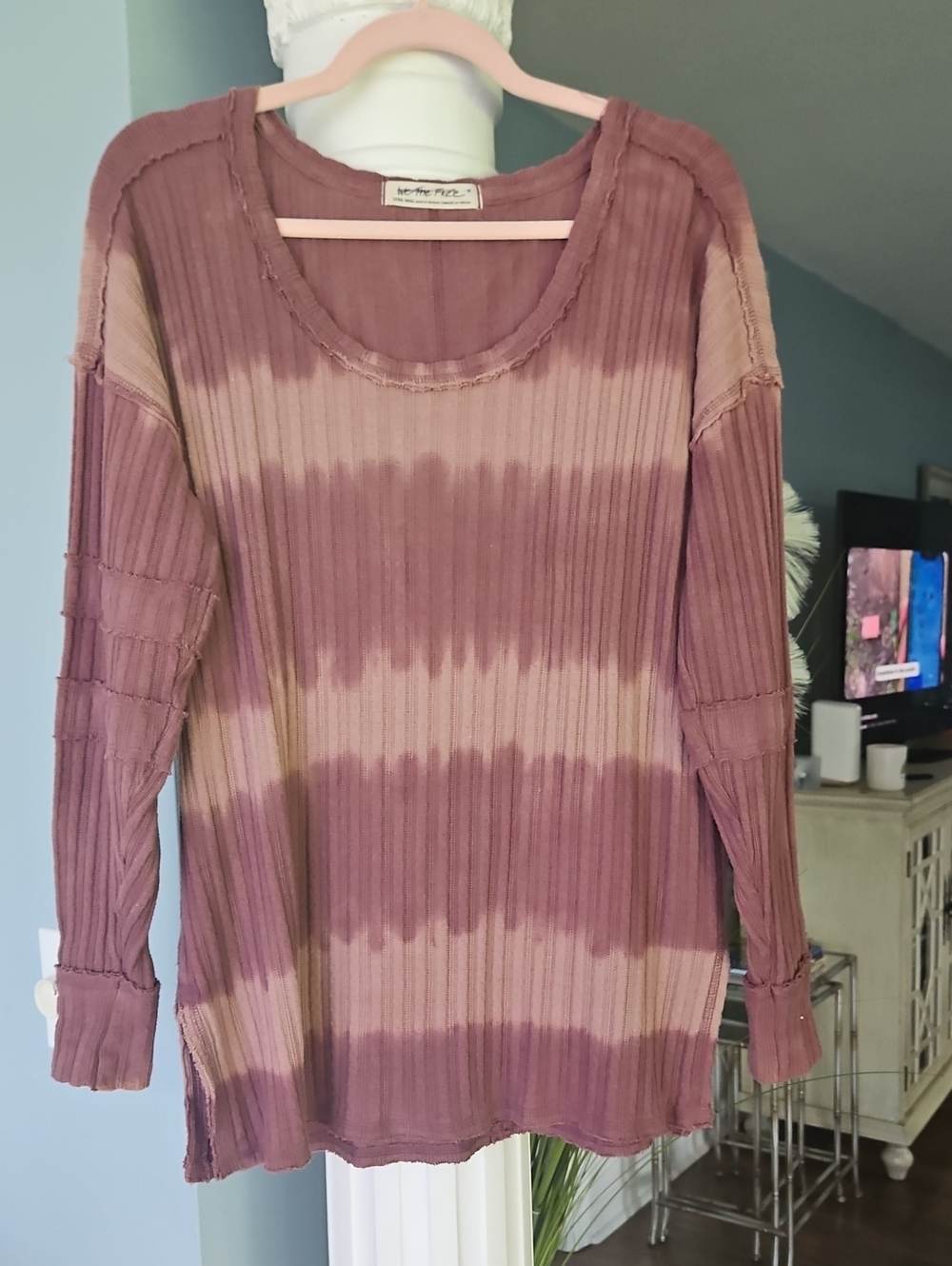 Free People - Ribbed Long-Sleeve Tie-Dye Top — Mauve & Light Pink